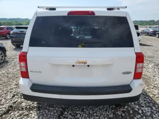 2015 Jeep Patriot High Altitude with VIN 1C4NJRFB5FD114125, listed as a Copart auction lot 62475615 with 104,438 mi miles and Salvage title. Bid and sale history available at DreamBid. Image 6.