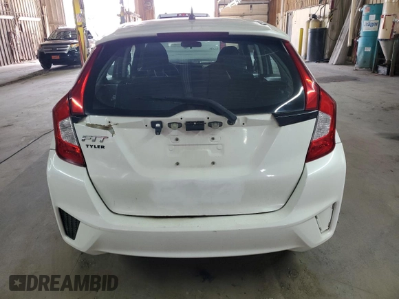 2015 Honda Fit LX with VIN 3HGGK5H55FM744447, listed as a Copart auction lot 62148025 with 261,079 mi miles and Clean title. Bid and sale history available at DreamBid. Image 6.