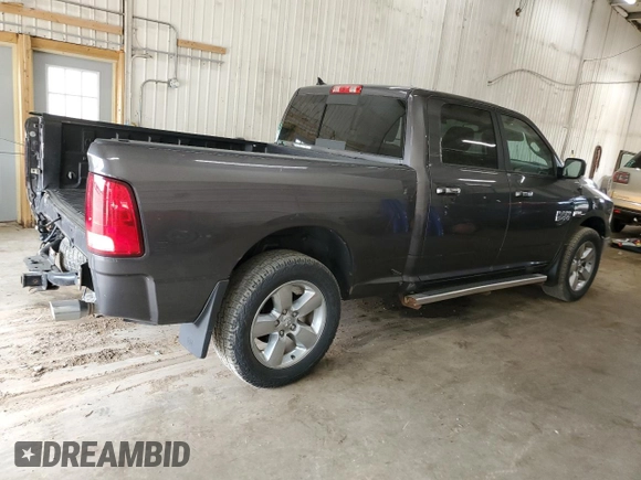2017 Ram 1500 Big Horn z VIN 1C6RR7TT8HS731438, wystawiony jako Copart lot #55236595 z przebiegiem 150 080 mil mil oraz Szkoda całkowita • Salvage title. Historia ofert i sprzedaży dostępna na DreamBid. Obrazek 3.