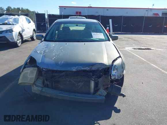2008 Ford Fusion SE with VIN 3FAHP07198R157752, listed as a IAAI auction lot 41229136 with 270,715 mi miles and . Bid and sale history available at DreamBid. Image 13.