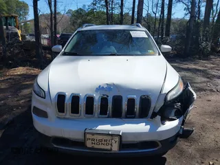 2014 Jeep Cherokee Limited with VIN 1C4PJLDS9EW238121, listed as a IAAI auction lot 41811278 with 185,240 mi miles. Bid and sale history available at carsss.com. Image 12.