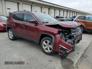 2021 Jeep Compass Latitude z VIN 3C4NJDBB4MT593377, wystawiony jako Copart lot #53428805 z przebiegiem 69 453 mil mil oraz Szkoda całkowita • Salvage title. Historia ofert i sprzedaży dostępna na DreamBid. Obrazek 4.