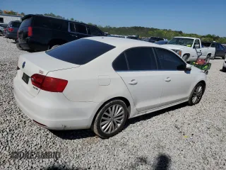 2013 Volkswagen Jetta SE with VIN 3VWDP7AJ7DM284045, listed as a Copart auction lot 52328525 with Not provided miles and Salvage title. Bid and sale history available at DreamBid. Image 3.
