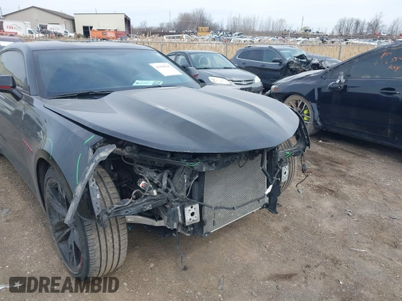 2023 Chevrolet Camaro 2LT z VIN 1G1FD1RX6P0133885, wystawiony jako IAAI lot #41990345 z przebiegiem 50 583 mil mil oraz . Historia ofert i sprzedaży dostępna na DreamBid. Obrazek 6.
