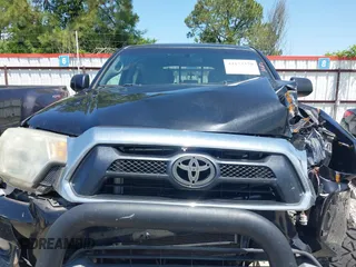2015 Toyota Tacoma with VIN 5TFLU4EN9FX143428, listed as a IAAI auction lot 42173370 with 200,447 mi miles and . Bid and sale history available at DreamBid. Image 10.