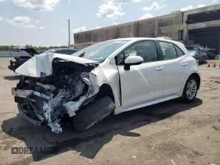 2020 Toyota Corolla Hatchback SE with VIN JTND4RBE8L3093965, listed as a Copart auction lot 66914464 with 33,584 mi miles and Salvage Title. Bid and sale history available at carsss.com. Image 1.