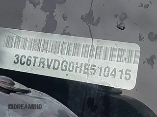 2017 Ram ProMaster Cargo z VIN 3C6TRVDG0HE510415, wystawiony jako IAAI lot #42039265 z przebiegiem 183 670 mil mil oraz . Historia ofert i sprzedaży dostępna na DreamBid. Obrazek 17.