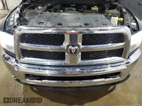 2017 Ram 2500 Tradesman z VIN 3C6UR5HLXHG779912, wystawiony jako Copart lot #86354724 z przebiegiem 184 920 mil mil oraz Szkoda całkowita • Salvage title. Historia ofert i sprzedaży dostępna na DreamBid. Obrazek 11.