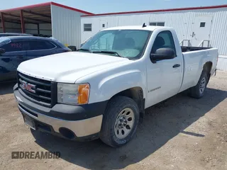 2009 GMC Sierra 1500 Work Truck z VIN 1GTEC14X19Z107738, wystawiony jako IAAI lot #42221514 z przebiegiem 144 789 mil mil oraz . Historia ofert i sprzedaży dostępna na DreamBid. Obrazek 2.