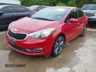 2014 Kia Forte EX with VIN KNAFX4A81E5220515, listed as a IAAI auction lot 42073436 with 132,405 mi miles. Bid and sale history available at carsss.com. Image 2.