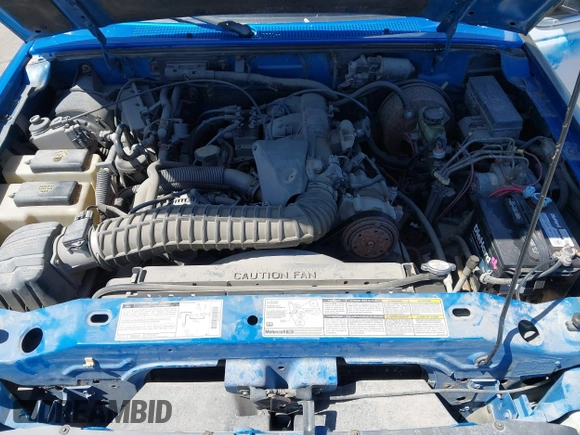 2000 Ford Ranger XLT with VIN 1FTZR15X0YPA34693, listed as a IAAI auction lot 42032043 with 148,099 mi miles. Bid and sale history available at carsss.com. Image 10.