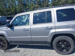2016 Jeep Patriot Latitude with VIN 1C4NJPFA2GD633341, listed as a IAAI auction lot 42403814 with 98,768 mi miles and . Bid and sale history available at DreamBid. Image 15.