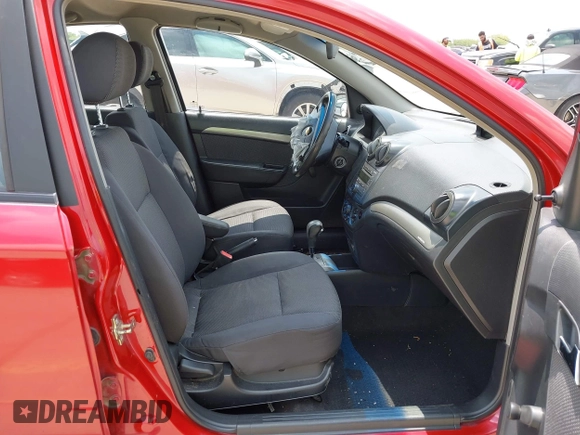 2007 Chevrolet Aveo LS z VIN KL1TD56617B132166, wystawiony jako IAAI lot #42156146 z przebiegiem 190 769 mil mil oraz . Historia ofert i sprzedaży dostępna na DreamBid. Obrazek 5.