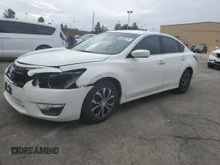 2013 Nissan Altima 2.5 S with VIN 1N4AL3AP3DN577239, listed as a Copart auction lot 86365744 with 198,462 mi miles and Salvage Title. Bid and sale history available at carsss.com. Image 1.