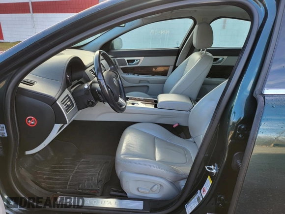 2013 Jaguar XF V6 SC with VIN SAJWJ0EF6D8S86708, listed as a Copart auction lot 87441624 with 95,164 mi miles and Clean Title. Bid and sale history available at carsss.com. Image 5.