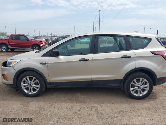 2017 Ford Escape S with VIN 1FMCU0F70HUE23330, listed as a IAAI auction lot 41742226 with 32,302 mi miles. Bid and sale history available at carsss.com. Image 14.