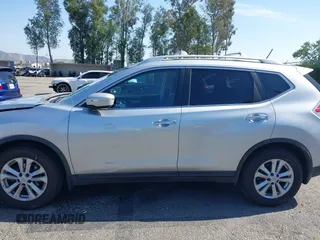2015 Nissan Rogue SV with VIN KNMAT2MT1FP502320, listed as a IAAI auction lot 42095565 with 93,422 mi miles and . Bid and sale history available at carsss.com. Image 17.