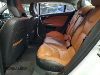 2018 Volvo S60 Inscription z VIN LYV402HK0JB171760, wystawiony jako Copart lot #45929395 z przebiegiem Nie podano mil oraz Szkoda całkowita • Salvage title. Historia ofert i sprzedaży dostępna na DreamBid. Obrazek 10.