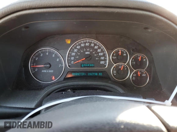 2004 GMC Envoy SLE with VIN 1GKDT13S142197514, listed as a Copart auction lot 89014465 with 202,790 mi miles and Salvage Title. Bid and sale history available at carsss.com. Image 9.