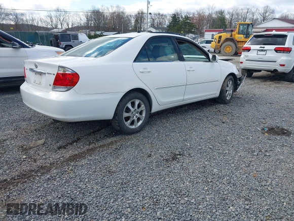 2005 Toyota Camry LE with VIN JTDBF30KX50165586, listed as a IAAI auction lot 41948322 with 84,326 mi miles and . Bid and sale history available at DreamBid. Image 4.