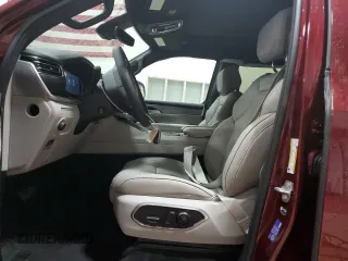 2025 Jeep Wagoneer с VIN 1C4SJVAP2SS501641, выставлен на аукционе Copart как лот 52308455 с пробегом 2 705 миль миль и Списание • Salvage title. История ставок и продаж доступна на DreamBid. Изображение 7.