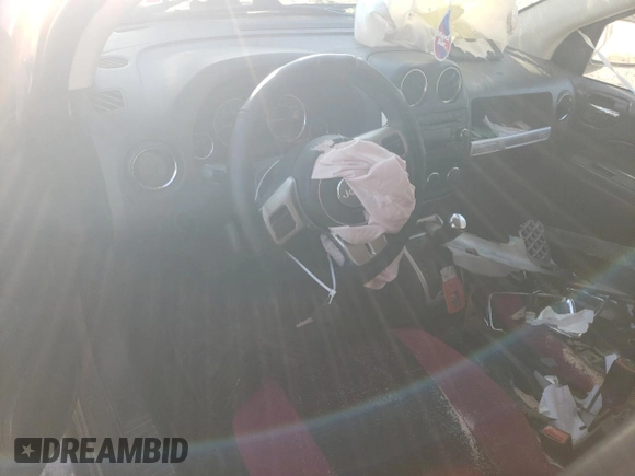 2015 Jeep Compass High Altitude Edition with VIN 1C4NJDEB8FD395566, listed as a Copart auction lot 86682874 with 198,560 mi miles and Salvage Title. Bid and sale history available at carsss.com. Image 8.