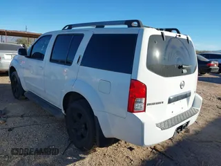 2005 Nissan Pathfinder SE with VIN 5N1AR18W75C711706, listed as a IAAI auction lot 41233134 with 182,952 mi miles and . Bid and sale history available at DreamBid. Image 3.