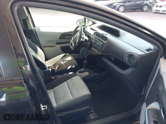 2013 Toyota Prius One with VIN JTDKDTB31D1031487, listed as a IAAI auction lot 41751357 with 222,848 mi miles and . Bid and sale history available at DreamBid. Image 5.