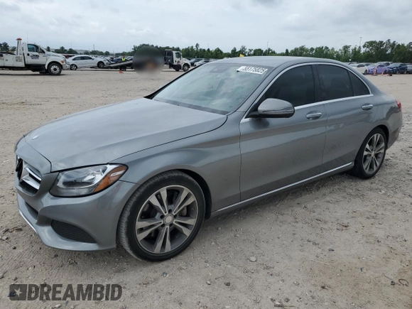 2016 Mercedes-Benz C 300 z VIN 55SWF4JB1GU120349, wystawiony jako Copart lot #55175825 z przebiegiem 135 610 mil mil oraz Szkoda całkowita • Salvage title. Historia ofert i sprzedaży dostępna na DreamBid. Obrazek 1.