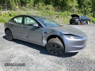 2025 Tesla Model 3 Long Range with VIN 5YJ3E1EA7SF994768, listed as a Copart auction lot 57649615 with 611 mi miles and Salvage title. Bid and sale history available at DreamBid. Image 4.