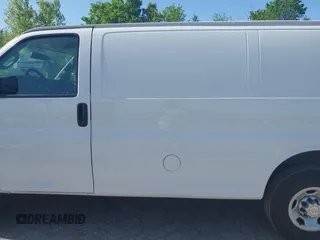 2019 Chevrolet Express Cargo Van with VIN 1GCWGAFP5K1296131, listed as a IAAI auction lot 42082742 with 217,740 mi miles. Bid and sale history available at carsss.com. Image 14.