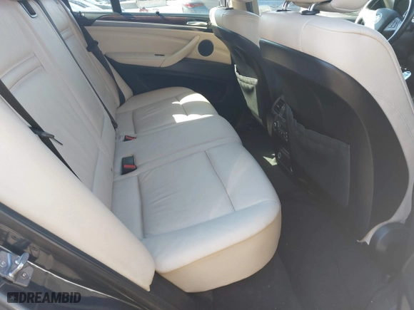 2011 BMW X5 35i with VIN 5UXZV4C51BL740731, listed as a IAAI auction lot 41771257 with 148,638 mi miles. Bid and sale history available at carsss.com. Image 8.