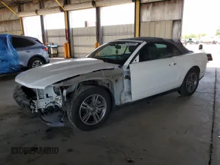 2012 Ford Mustang V6 with VIN 1ZVBP8EM7C5230511, listed as a Copart auction lot 62422385 with 139,321 mi miles and Salvage title. Bid and sale history available at DreamBid. Image 1.