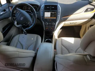 2017 Lincoln MKC Select with VIN 5LMTJ2DH7HUL41169, listed as a Copart auction lot 48540065 with 99,315 mi miles and Salvage title. Bid and sale history available at DreamBid. Image 8.