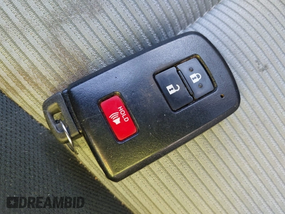 2014 Toyota Prius One z VIN JTDKDTB32E1574607, wystawiony jako IAAI lot #41724312 z przebiegiem 102 612 mil mil oraz . Historia ofert i sprzedaży dostępna na DreamBid. Obrazek 11.
