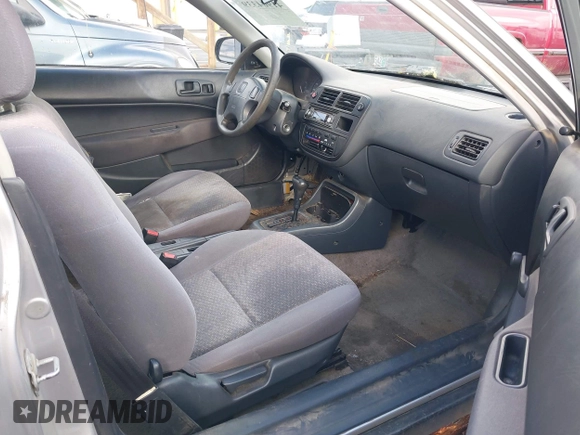 1998 Honda Civic DX with VIN 1HGEJ6221WL134982, listed as a IAAI auction lot 41904339 with 245,496 mi miles. Bid and sale history available at carsss.com. Image 5.