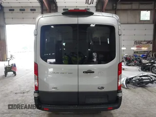 2021 Ford Transit Passenger XL с VIN 1FBAX9CG9MKA15625, выставлен на аукционе IAAI как лот 42491429 с пробегом 99 401 миль миль и . История ставок и продаж доступна на DreamBid. Изображение 17.