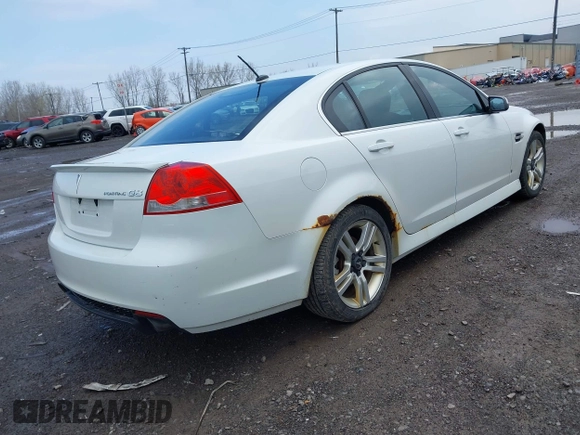 2008 Pontiac G8 z VIN 6G2ER57738L122199, wystawiony jako IAAI lot #42176140 z przebiegiem 183 558 mil mil oraz . Historia ofert i sprzedaży dostępna na DreamBid. Obrazek 4.