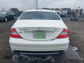 2009 Mercedes-Benz CLS-Class 5.5L with VIN WDDDJ72X79A140979, listed as a IAAI auction lot 41802317 with 195,968 mi miles. Bid and sale history available at carsss.com. Image 16.