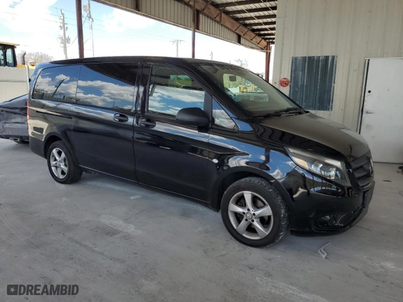 2018 Mercedes-Benz Metris Passenger Van with VIN WD4PG2EE2J3383682, listed as a Copart auction lot 50847865 with 236,648 mi miles and Clean Title. Bid and sale history available at carsss.com. Image 4.