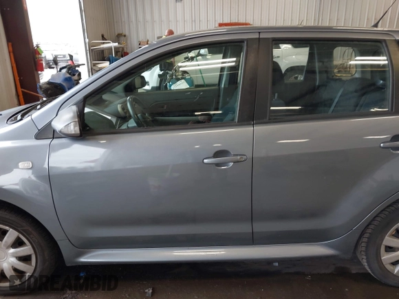 2006 Scion xA z VIN JTKKT624265011251, wystawiony jako IAAI lot #42312544 z przebiegiem 154 090 mil mil oraz . Historia ofert i sprzedaży dostępna na DreamBid. Obrazek 15.