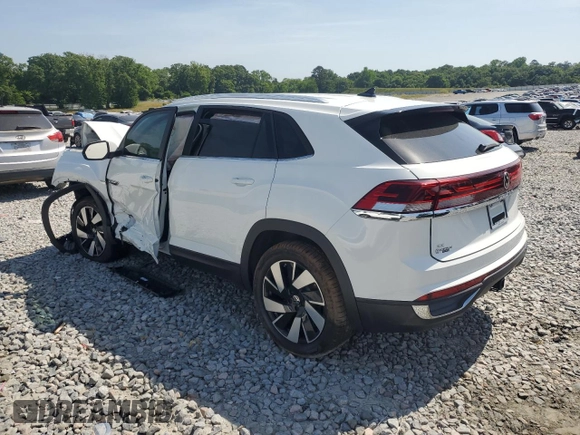2024 Volkswagen Atlas SE z VIN 1V2WE2CA7RC259140, wystawiony jako Copart lot #54917825 z przebiegiem Nie podano mil oraz Szkoda całkowita • Salvage title. Historia ofert i sprzedaży dostępna na DreamBid. Obrazek 2.