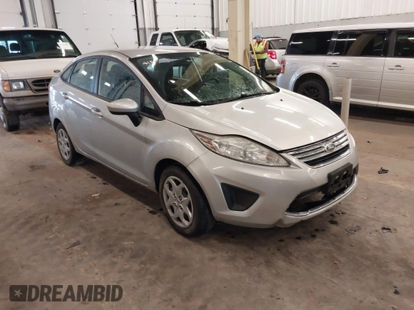 2011 Ford Fiesta SE with VIN 3FADP4BJ0BM226393, listed as a IAAI auction lot 41594149 with 88,145 mi miles. Bid and sale history available at carsss.com. Image 1.