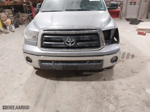 2011 Toyota Tundra 4WD Truck with VIN 5TFUM5F14BX020460, listed as a IAAI auction lot 41463322 with NaN miles. Bid and sale history available at carsss.com. Image 12.