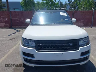 2017 Land Rover Range Rover z VIN SALGR2FVXHA377114, wystawiony jako IAAI lot #42283510 z przebiegiem 69 846 mil mil oraz . Historia ofert i sprzedaży dostępna na DreamBid. Obrazek 12.