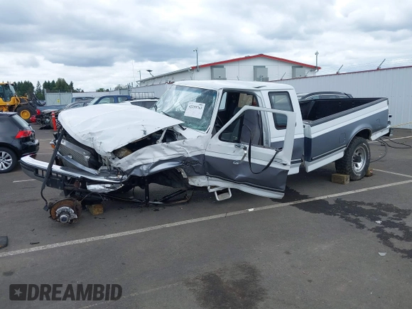 1996 Ford F-250 z VIN 1FTHX26F8TEB61614, wystawiony jako IAAI lot #42255763 z przebiegiem Nie podano mil oraz . Historia ofert i sprzedaży dostępna na DreamBid. Obrazek 21.