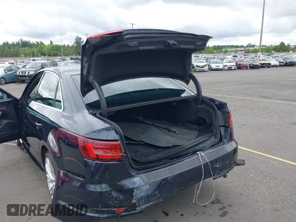 2018 Audi A4 Prestige z VIN WAUFNAF45JA019132, wystawiony jako IAAI lot #42239810 z przebiegiem 63 002 mil mil oraz . Historia ofert i sprzedaży dostępna na DreamBid. Obrazek 6.