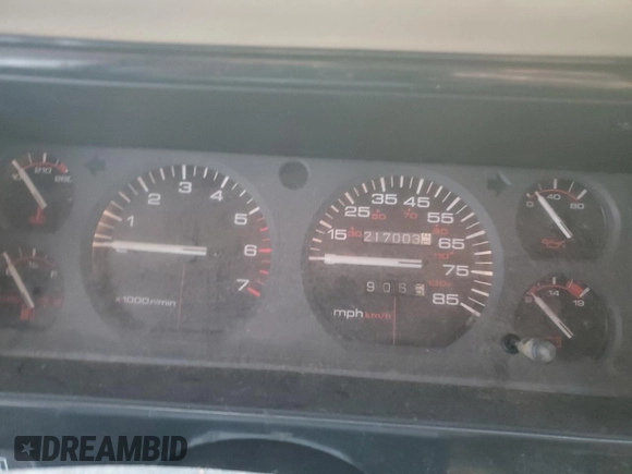 1996 Jeep Cherokee Sport with VIN 1J4FJ68S8TL282160, listed as a Copart auction lot 70670014 with 217,003 mi miles and Clean Title. Bid and sale history available at carsss.com. Image 9.