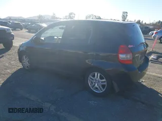 2007 Honda Fit с VIN JHMGD38467S062303, выставлен на аукционе IAAI как лот 41033089 с пробегом 270 488 миль миль и . История ставок и продаж доступна на DreamBid. Изображение 3.