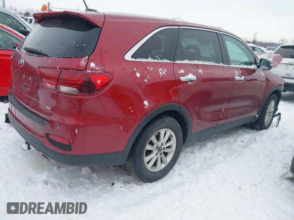 2019 Kia Sorento LX with VIN 5XYPGDA34KG540474, listed as a IAAI auction lot 41287803 with 109,674 mi miles. Bid and sale history available at carsss.com. Image 4.